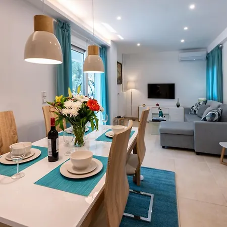 Lux 1-bedroom Apartement Next To The Sea In Voula